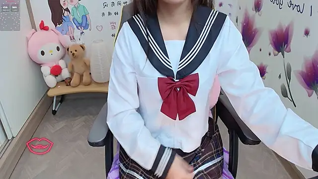  Mizuki  online show from November 4, 2025, 3:27 pm