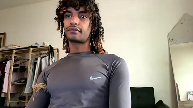 Snapshot of gerson173Hugo chatting on March 10, 2026, 11:14 am gerson173Hugo online show from March 10, 2026, 11:14 am