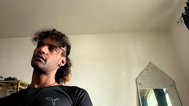 Snapshot of gerson173Hugo chatting on March 5, 2026, 12:02 pm gerson173Hugo online show from March 5, 2026, 12:02 pm