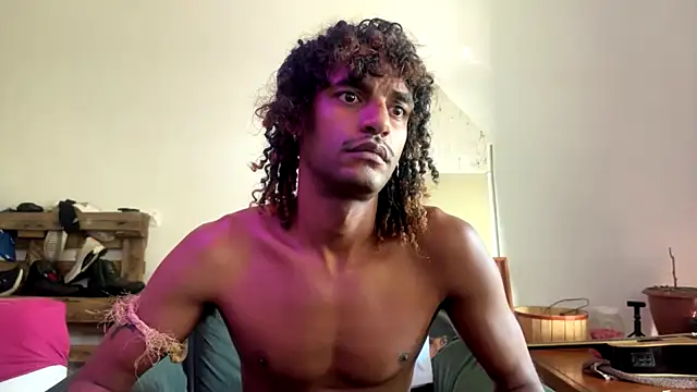 Snapshot of gerson173Hugo chatting on March 16, 2026, 9:57 am gerson173Hugo online show from March 16, 2026, 9:57 am