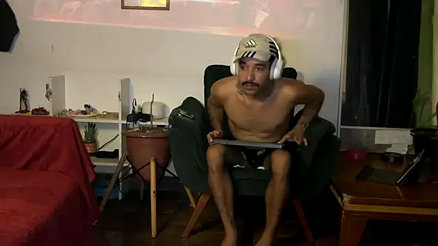 Snapshot of gerson173Hugo chatting on March 7, 2026, 12:17 am gerson173Hugo online show from March 7, 2026, 12:17 am