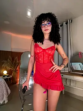 Lianh Benett online show from November 9, 2025, 7:45 am