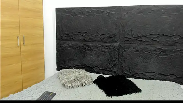 emakross online show from September 30, 2025, 6:58 pm