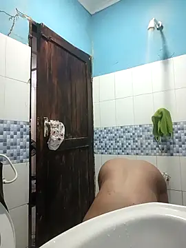 Snapshot of Amberay1 chatting on December 16, 2025, 5:39 pm Amberay1 online show from December 16, 2025, 5:39 pm