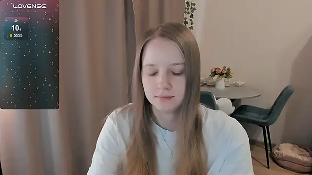Snapshot of Alyaley chatting on April 25, 2026, 8:17 am Alyaley online show from April 25, 2026, 8:17 am