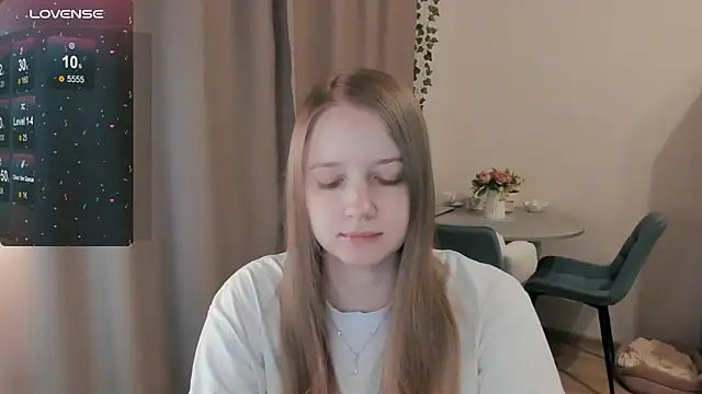 Snapshot of Alyaley chatting on May 18, 2026, 4:45 pm Alyaley online show from May 18, 2026, 4:45 pm