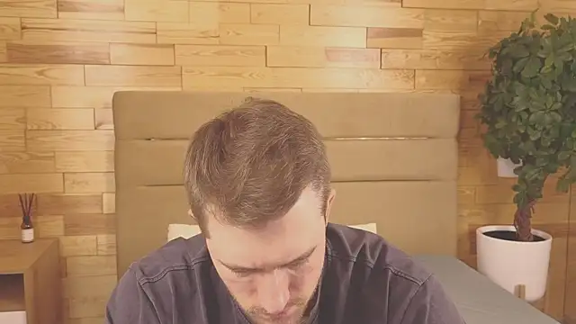 EthanPinkman online show from October 2, 2025, 4:27 am