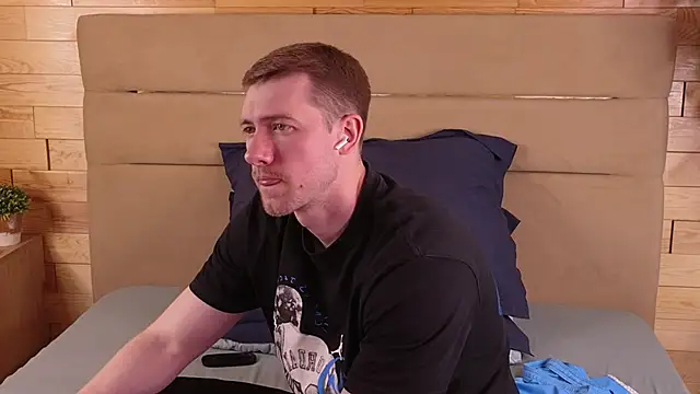 Snapshot of EthanPinkman chatting on May 7, 2026, 5:11 am EthanPinkman online show from May 7, 2026, 5:11 am