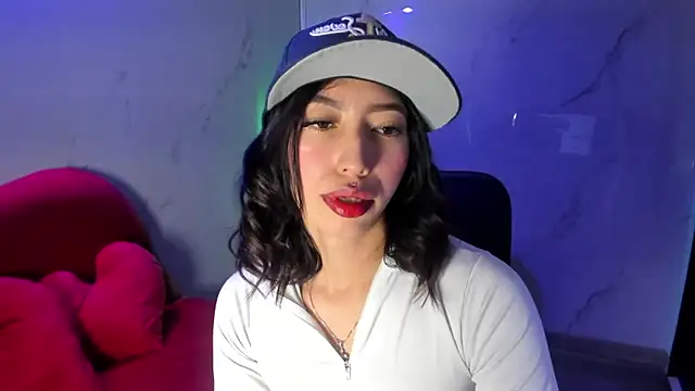 Snapshot of LilithCooperr_ chatting on October 25, 2025, 4:51 pm LilithCooperr online show from October 25, 2025, 4:51 pm