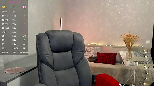 Snapshot of Naughty__Megan chatting on May 9, 2026, 2:59 am Naughty Megan online show from May 9, 2026, 2:59 am