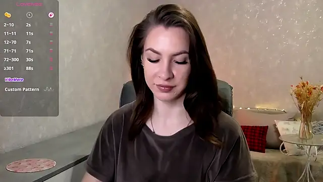 Snapshot of Naughty__Megan chatting on April 22, 2026, 8:43 am Naughty Megan online show from April 22, 2026, 8:43 am