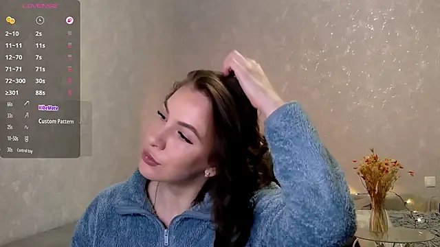 Snapshot of Naughty__Megan chatting on April 27, 2026, 3:04 am Naughty Megan online show from April 27, 2026, 3:04 am