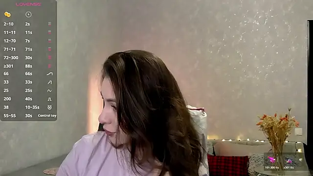 Snapshot of Naughty__Megan chatting on May 28, 2026, 6:54 am Naughty Megan online show from May 28, 2026, 6:54 am