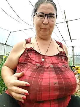 EmmaSquirt online show from June 2, 2026, 10:48 am