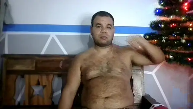 Snapshot of Evert_hairyboy chatting on December 21, 2025, 6:48 am Evert hairyboy online show from December 21, 2025, 6:48 am