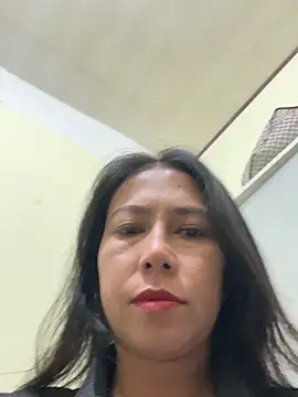 Snapshot of 2HotAsain4u chatting on February 2, 2026, 10:42 pm 2HotAsain4u online show from February 2, 2026, 10:42 pm