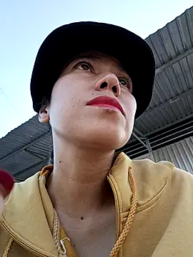 Snapshot of 2HotAsain4u chatting on March 8, 2025, 12:22 am 2HotAsain4u online show from March 8, 2025, 12:22 am