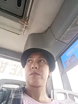 Snapshot of 2HotAsain4u chatting on March 21, 2025, 5:21 am 2HotAsain4u online show from March 21, 2025, 5:21 am