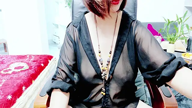 Miu-Le online show from June 19, 2026, 7:36 am