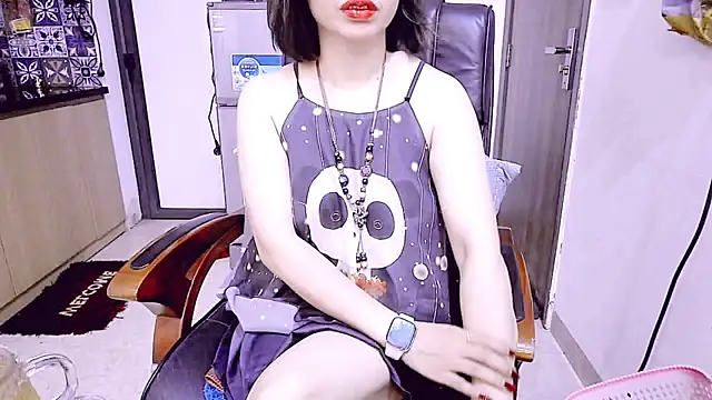 Miu-Le online show from April 20, 2026, 6:27 am
