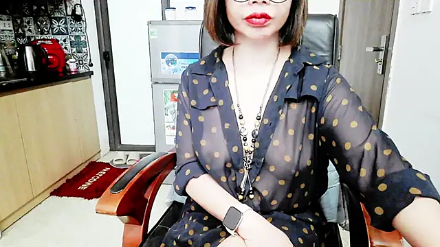 Snapshot of Miu-Le chatting on November 26, 2025, 8:36 am Miu-Le online show from November 26, 2025, 8:36 am