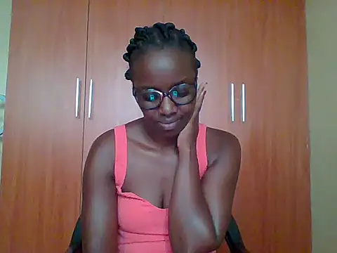 Snapshot of sexy_darleen23 chatting on February 24, 2026, 9:43 am sexy darleen23 online show from February 24, 2026, 9:43 am