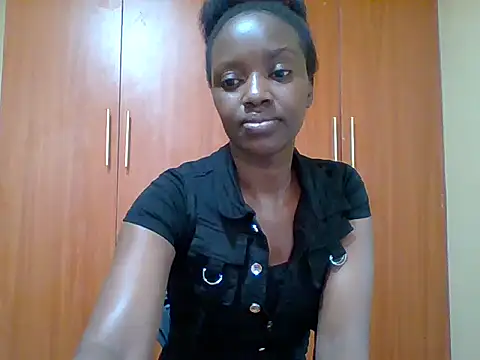 Snapshot of sexy_darleen23 chatting on December 21, 2025, 11:12 am sexy darleen23 online show from December 21, 2025, 11:12 am