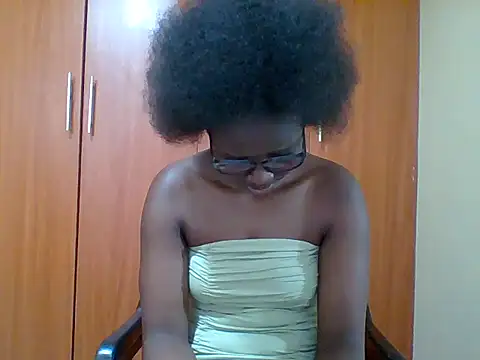 Snapshot of sexy_darleen23 chatting on February 5, 2026, 11:06 am sexy darleen23 online show from February 5, 2026, 11:06 am