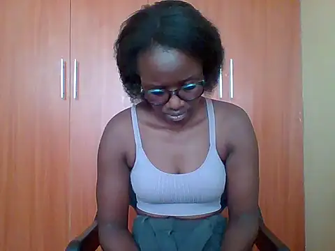 Snapshot of sexy_darleen23 chatting on February 14, 2026, 6:24 am sexy darleen23 online show from February 14, 2026, 6:24 am