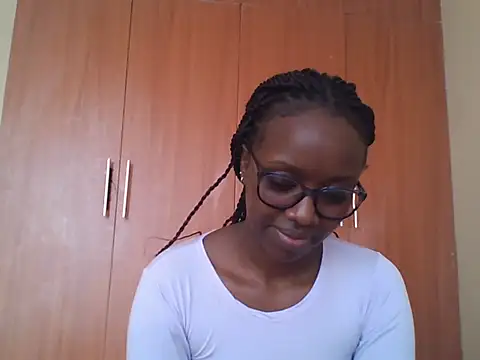 Snapshot of sexy_darleen23 chatting on July 18, 2026, 6:33 am sexy darleen23 online show from July 18, 2026, 6:33 am
