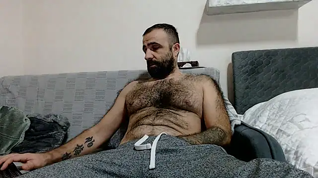 Snapshot of ivat80 chatting on December 11, 2024, 5:10 am ivat80 online show from December 11, 2024, 5:10 am