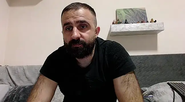 Snapshot of ivat80 chatting on March 16, 2025, 5:28 pm ivat80 online show from March 16, 2025, 5:28 pm