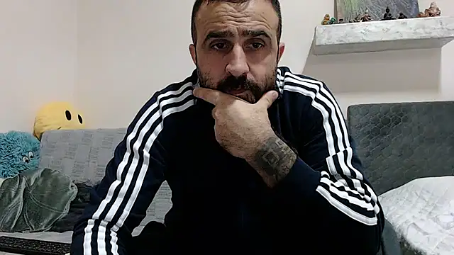 Snapshot of ivat80 chatting on December 10, 2024, 5:11 pm ivat80 online show from December 10, 2024, 5:11 pm