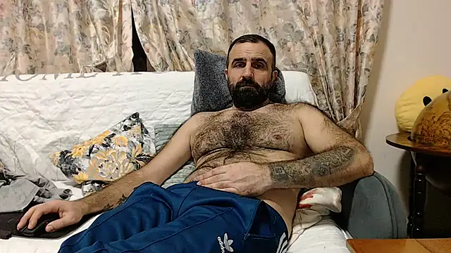 Snapshot of ivat80 chatting on February 15, 2025, 4:34 pm ivat80 online show from February 15, 2025, 4:34 pm