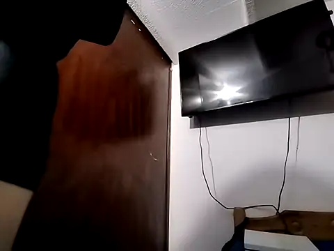 Tifannyfem online show from January 15, 2026, 4:27 am