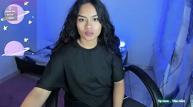 Riana Kean online show from March 16, 2025, 3:36 am