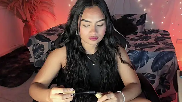 Riana Kean online show from April 10, 2026, 1:23 am