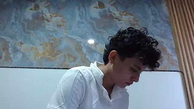 Snapshot of 01antoniafranco chatting on October 6, 2025, 12:28 pm 01antoniafranco online show from October 6, 2025, 12:28 pm