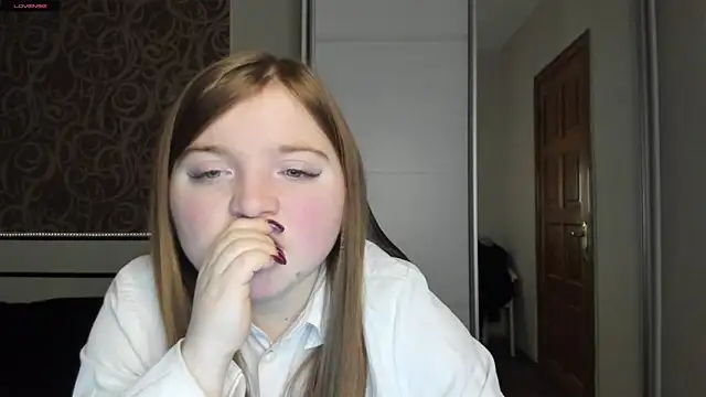 BettySprouse online show from December 23, 2024, 2:39 pm