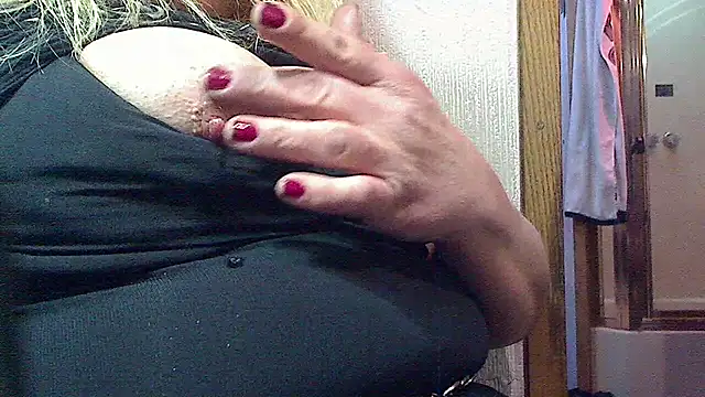 jessicalove99 online show from January 29, 2025, 5:24 pm