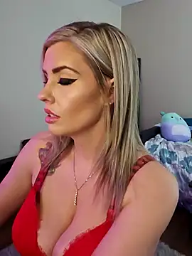 ellieconradxo online show from January 14, 2025, 5:56 pm