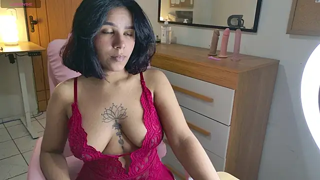 Snapshot of ninapego chatting on July 1, 2026, 12:44 am ninapego online show from July 1, 2026, 12:44 am