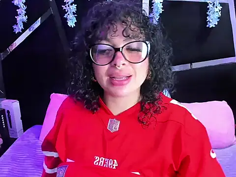 Snapshot of Cocoo_Nuth chatting on October 5, 2025, 3:19 am Cocoo Nuth online show from October 5, 2025, 3:19 am