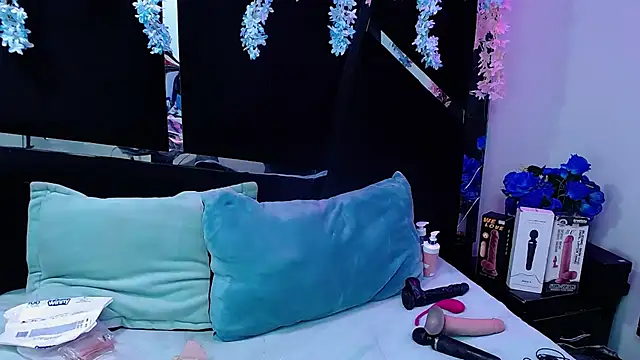 Snapshot of Cocoo_Nuth chatting on March 15, 2025, 3:07 am Cocoo Nuth online show from March 15, 2025, 3:07 am