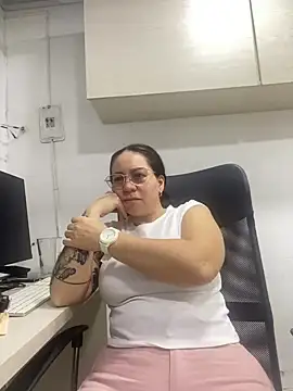 nurse desi sexlove online show from February 7, 2026, 4:37 pm