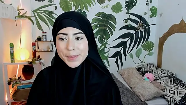 Snapshot of chaymae_nah_ chatting on October 10, 2025, 3:18 am chaymae nah online show from October 10, 2025, 3:18 am