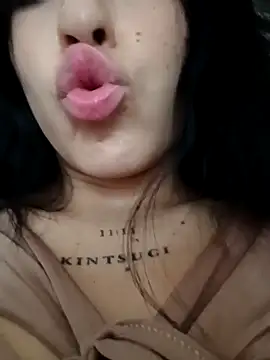 Snapshot of chaymae_nah_ chatting on September 27, 2025, 8:15 pm chaymae nah online show from September 27, 2025, 8:15 pm