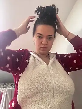 Snapshot of rafamarianoofc chatting on March 7, 2025, 10:02 am rafamarianoofc online show from March 7, 2025, 10:02 am