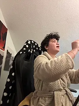 Snapshot of rafamarianoofc chatting on December 17, 2025, 10:04 pm rafamarianoofc online show from December 17, 2025, 10:04 pm