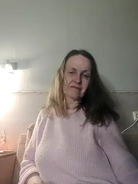 Evelina cute online show from January 5, 2026, 7:17 pm